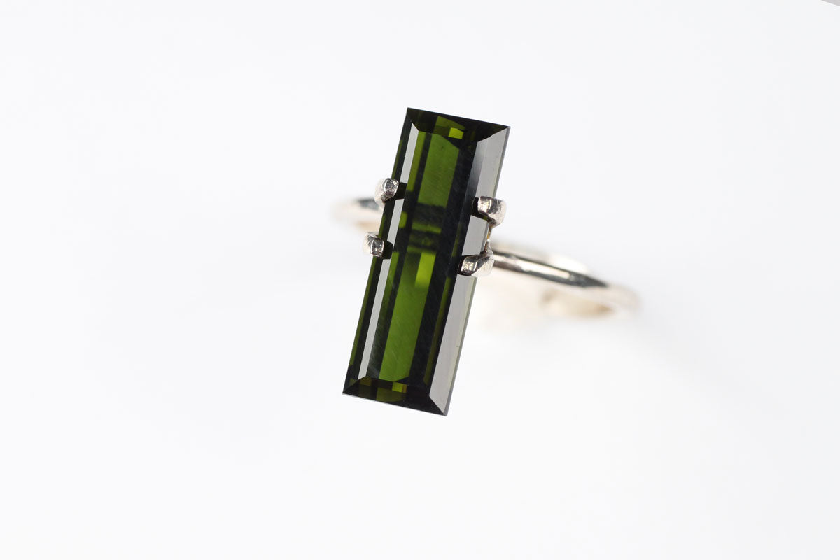 Green Tourmaline Baguette 5.81 ct