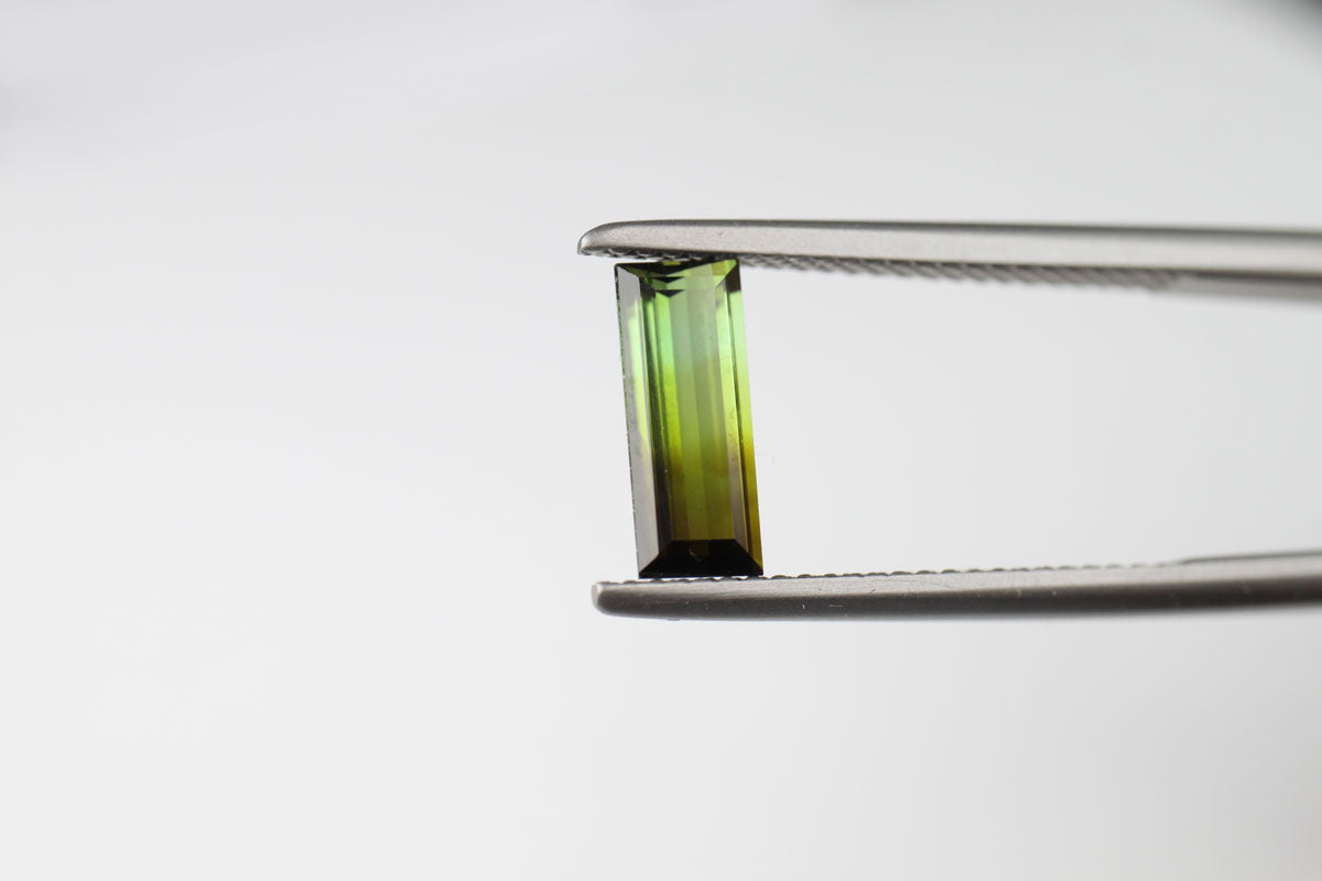 Bicolor Tourmaline Baguette 1 ct