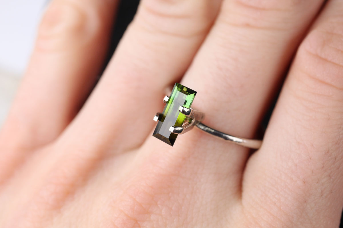 Bicolor Tourmaline Baguette 1 ct