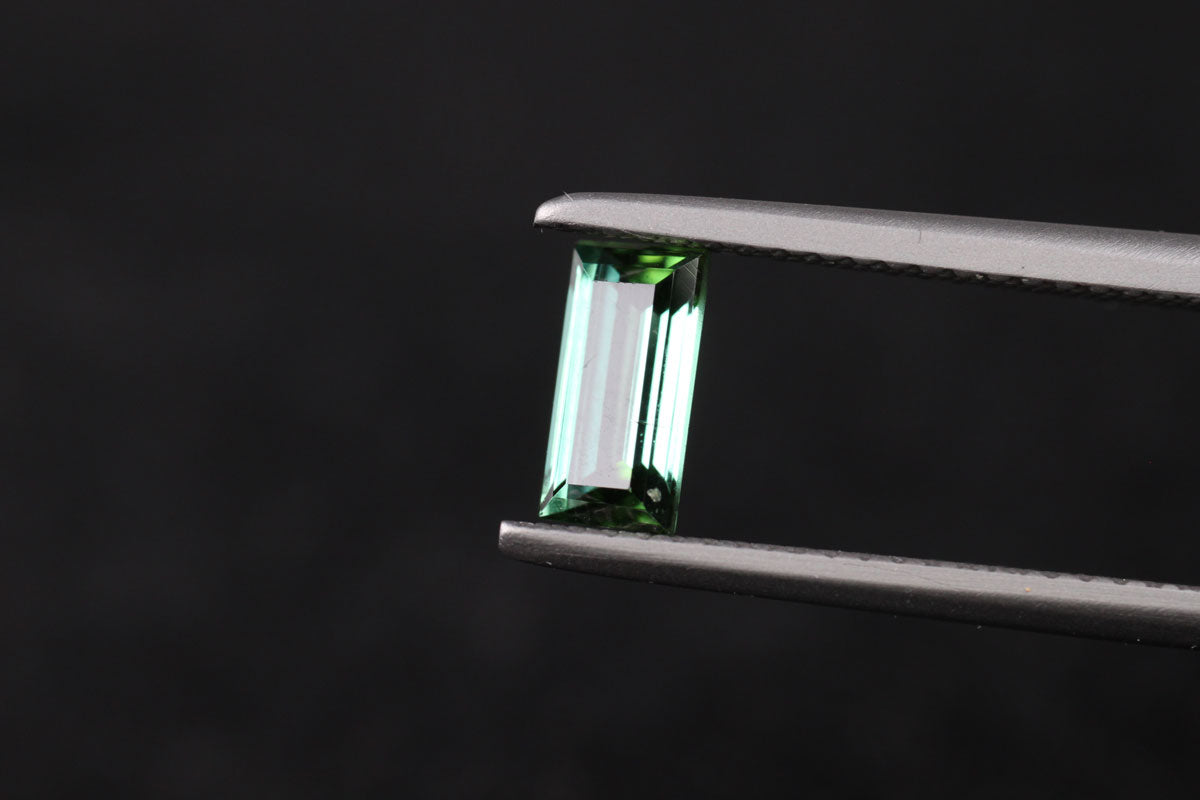 Green Tourmaline Rectangle 0.7 ct