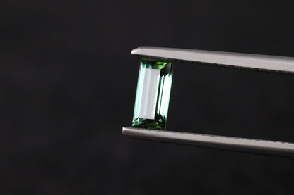Green Tourmaline Rectangle 0.7 ct