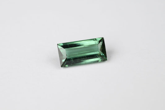 Green Tourmaline Rectangle 0.7 ct