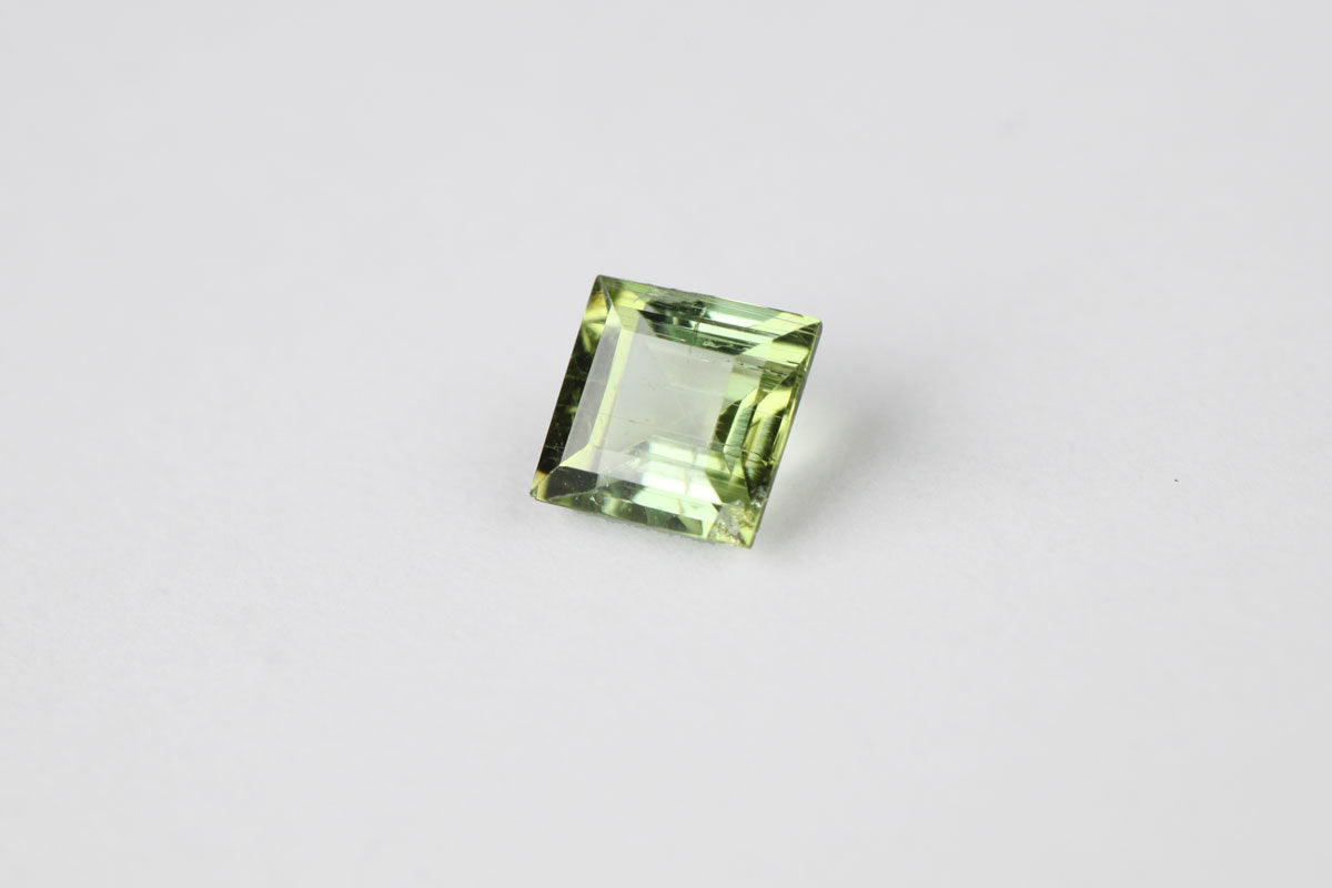 Green Tourmaline Square 0.6 ct