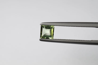 Green Tourmaline Square 0.6 ct