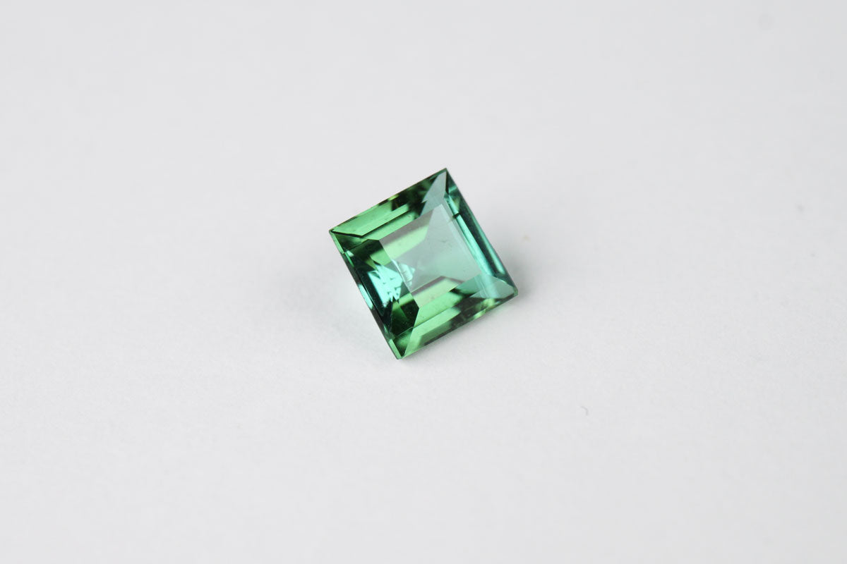 Green Tourmaline Square 0.8 ct