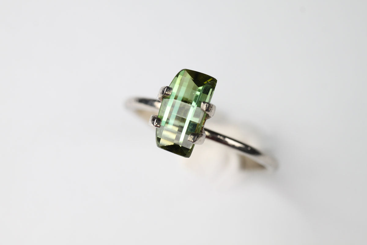 Green Tourmaline Fancy Rectangle 1.35 ct