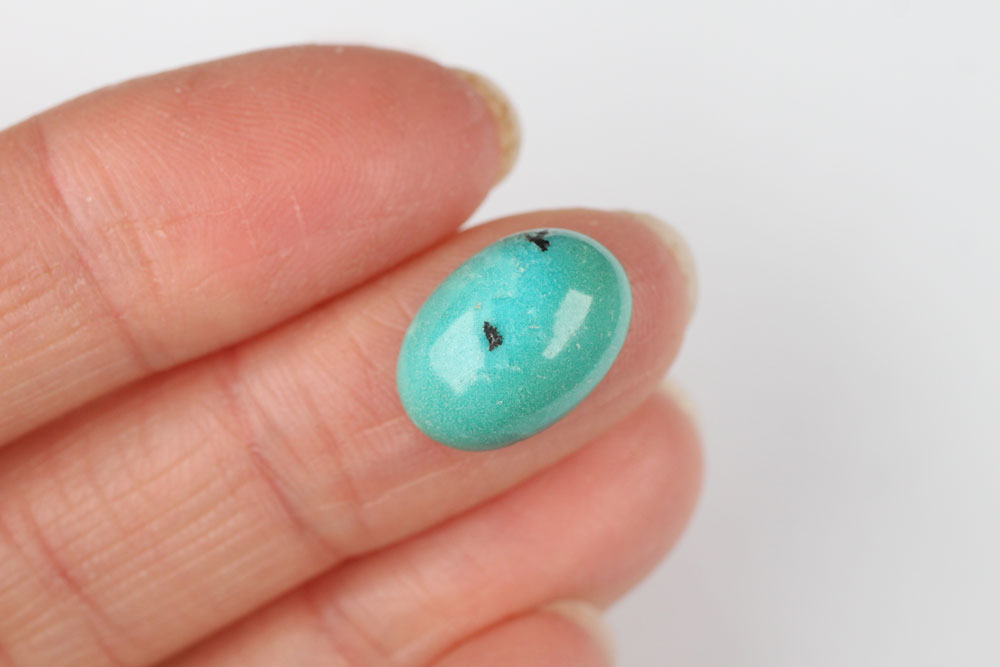 Turquoise Oval 5.7 ct