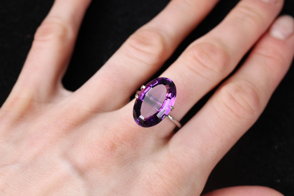 Amethyst Oval 9.5 ct