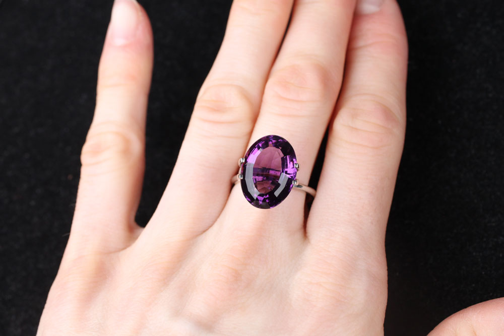 Amethyst Oval 9.01 ct