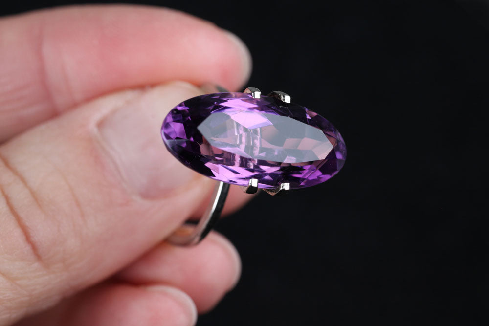 Amethyst Oval 10.4 ct