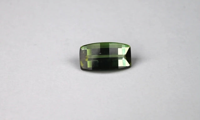 Green Tourmaline Fancy Rectangle 1.35 ct